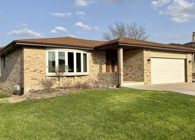 Property at 15509 Brianne Ln, Oak Forest, IL 60452, 3 beds, 2 baths