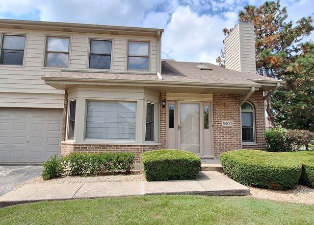Property at 15522 Wherry Ln, Orland Park, IL 60462, 2 beds, 1.5 baths