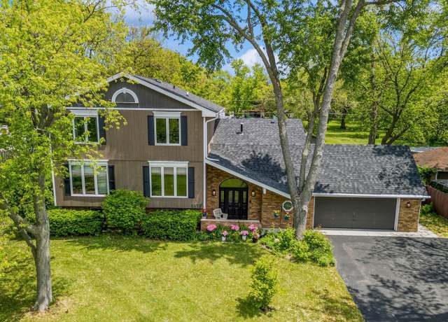 Property at 5873 Walnut Ave, Downers Grove, IL 60516, 5 beds, 6 baths