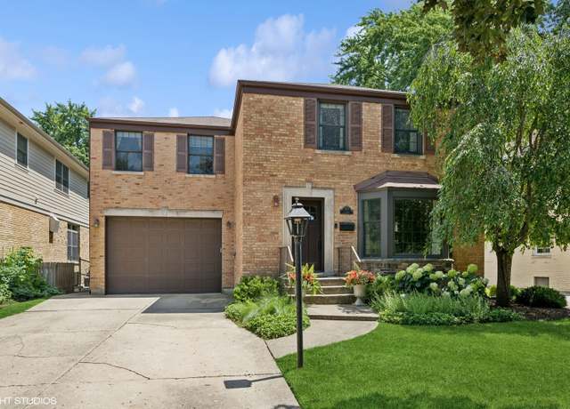 Property at 113 S I Oka Ave, Mount Prospect, IL 60056, 4 beds, 3 baths