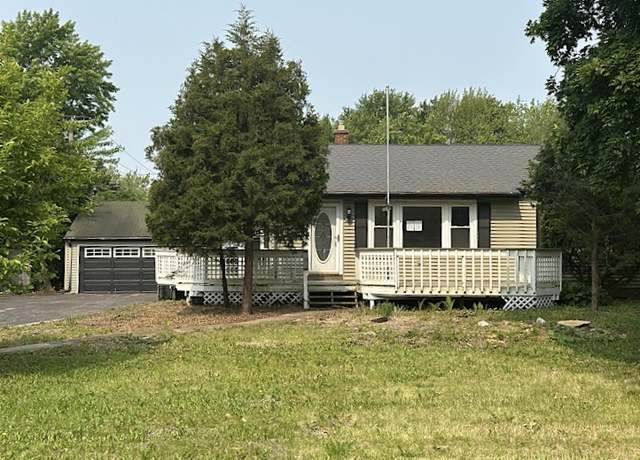 Property at 1N100 Harriet St, Wheaton, IL 60187, 2 beds, 2 baths