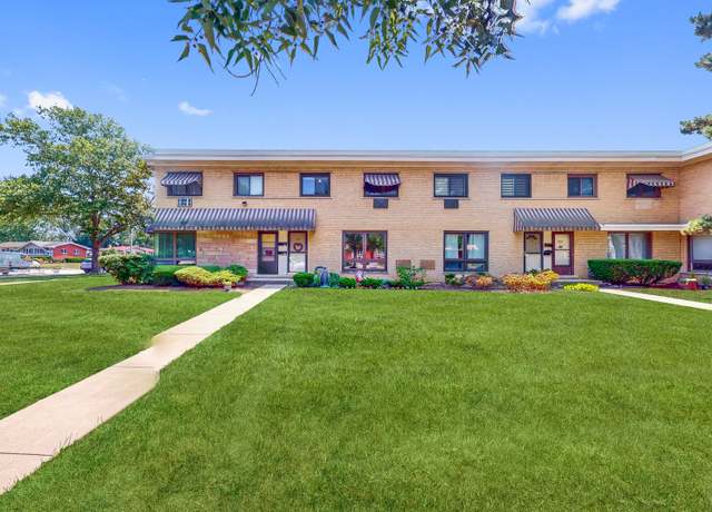 Property at 982 N Wheeling Rd, Mount Prospect, IL 60056, 3 beds, 1.5 baths
