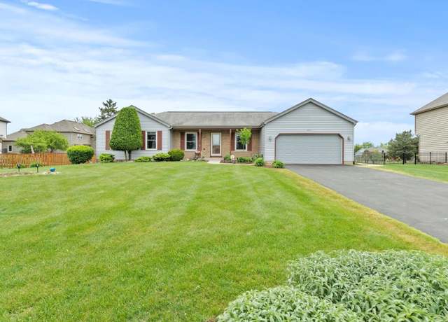 Property at 3721 Bunker Hill Dr, Algonquin, IL 60102, 3 beds, 2.5 baths