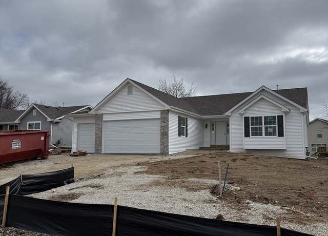 Property at 444 Live Oak Ln, Poplar Grove, IL 61065, 3 beds, 2 baths