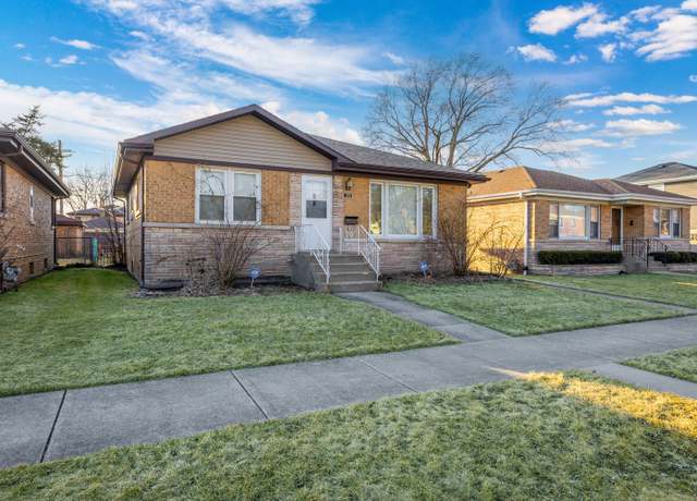 Property at 7808 Lowell Ave, Skokie, IL 60076, 3 beds, 1.5 baths
