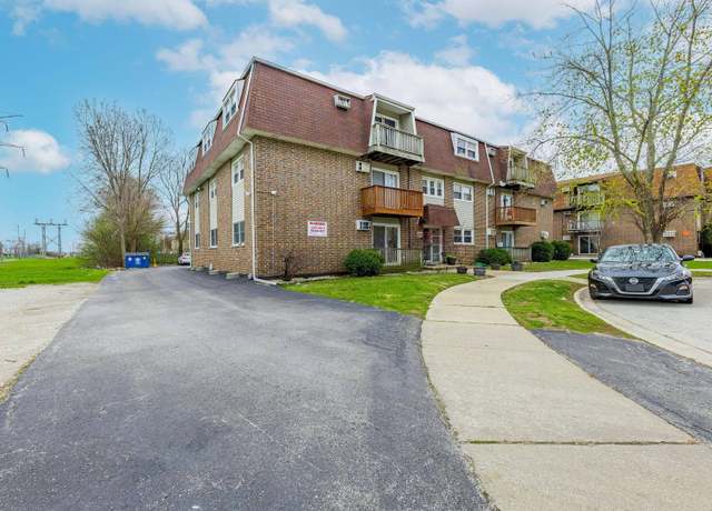 Property at 4309 W Park Lane Dr Unit 2B, Alsip, IL 60803, 2 beds, 1.5 baths