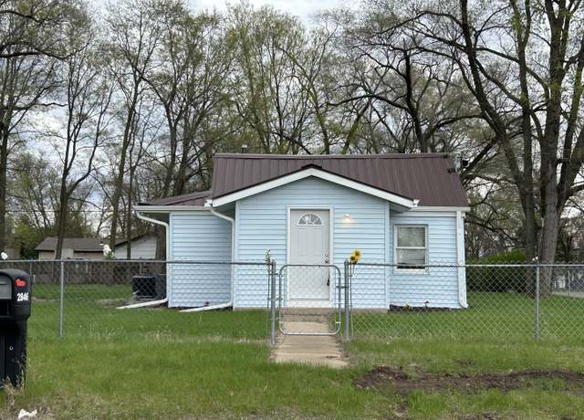 Property at 2846 8th St, Rockford, IL 61109, 3 beds, 1 bath