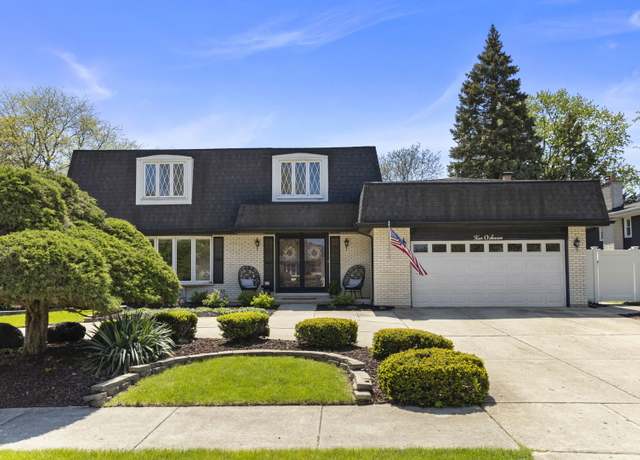 Property at 407 Ridgeview St, Downers Grove, IL 60516, 4 beds, 3 baths
