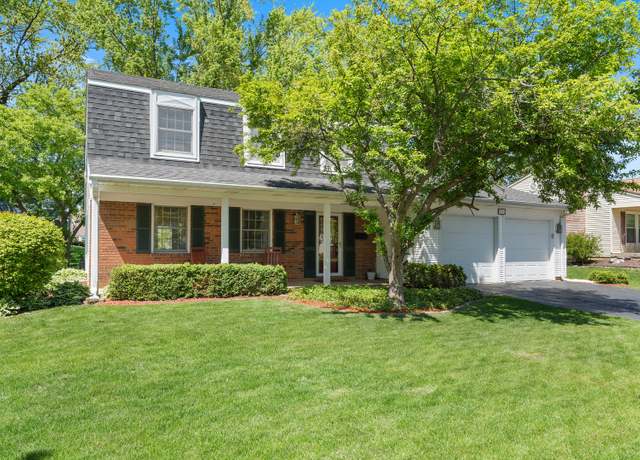 Property at 1712 Sutton Ln, Schaumburg, IL 60194, 3 beds, 2.5 baths