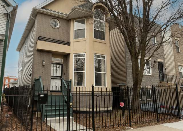 Property at 2718 W Washington Blvd, Chicago, IL 60612, 3 beds, 3.5 baths