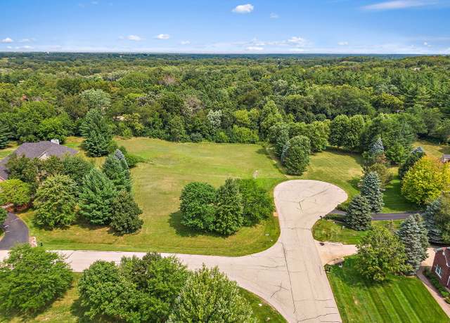Property at 4315 S Heritage Hills Rd, Crystal Lake, IL 60012