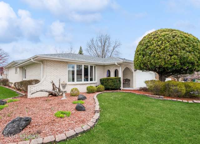 Property at 15312 Lisa Ct, Orland Park, IL 60462, 3 beds, 2 baths