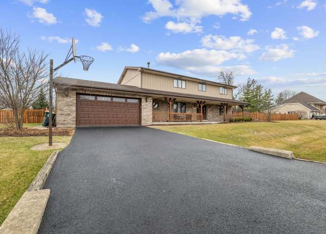 Property at 1507 Parkside Ln, La Grange Highlands, IL 60525, 5 beds, 3.5 baths