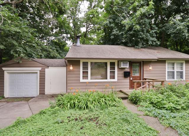 Property at 653 Eastview St, Elgin, IL 60120, 2 beds, 1 bath