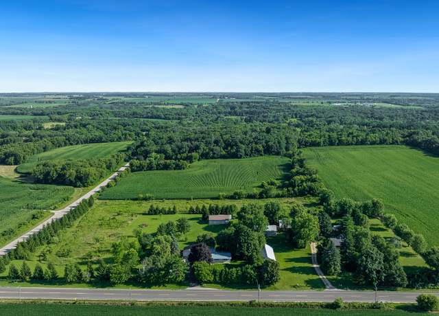 Property at 1195 Hunter Rd, Caledonia, IL 61011, 3 beds, 2 baths