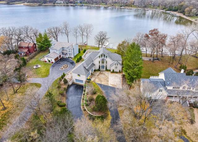 Property at 978 Eastshore Dr, Fox Lake, IL 60020, 6 beds, 6 baths