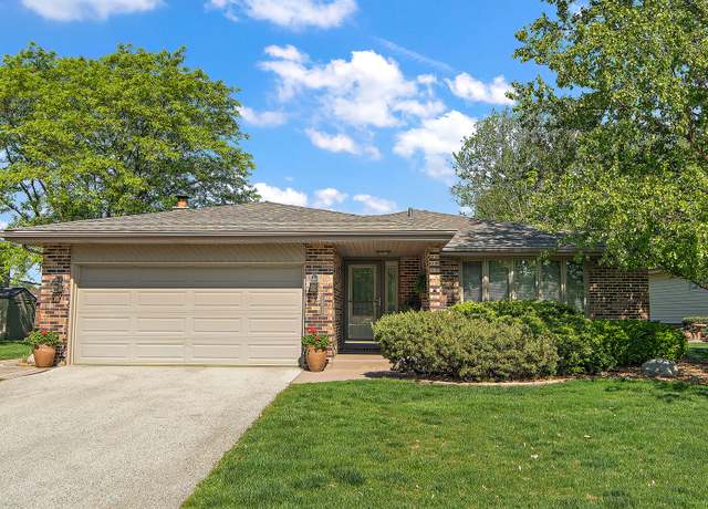 Property at 14712 Maplecreek Dr, Orland Park, IL 60467, 3 beds, 2.5 baths