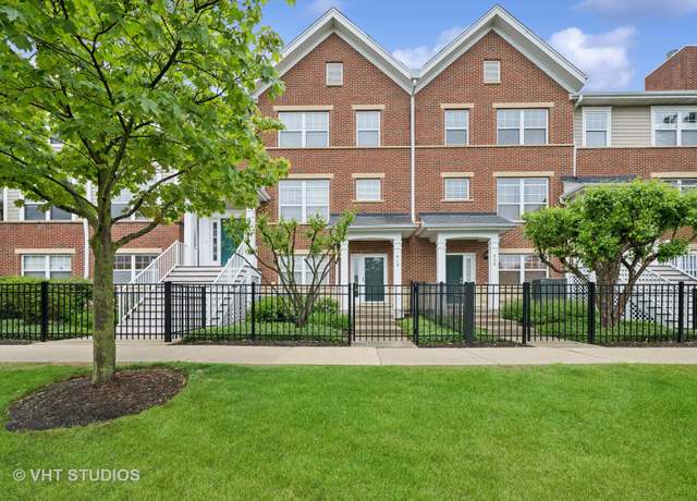 Property at 412 W Wood St, Palatine, IL 60067, 2 beds, 2.5 baths