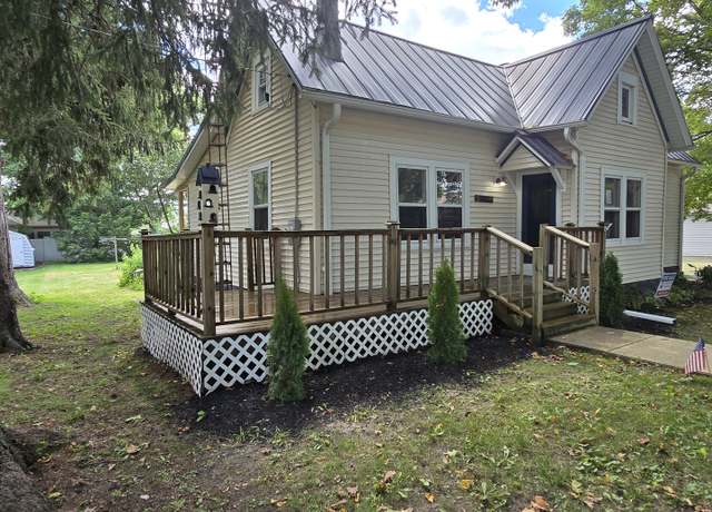 Property at 103 W Cherokee Ave W, Shabbona, IL 60550, 2 beds, 1 bath