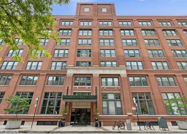 Property at 411 W Ontario St Unit 201-302, Chicago, IL 60654, 3 beds, 4 baths