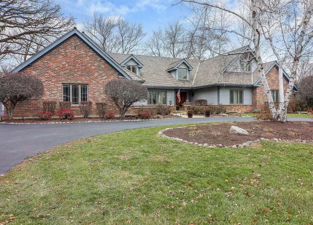 Property at 29w250 Old Wayne Ct, West Chicago, IL 60185, 4 beds, 4.5 baths
