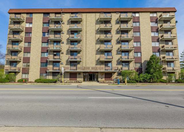 Property at 850 Des Plaines Ave #207, Forest Park, IL 60130, 2 beds, 2 baths