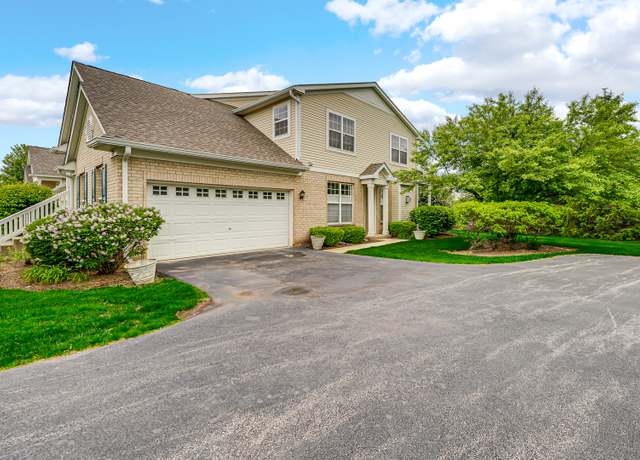 Property at 10 Millbrook Ct, Algonquin, IL 60102, 2 beds, 2 baths