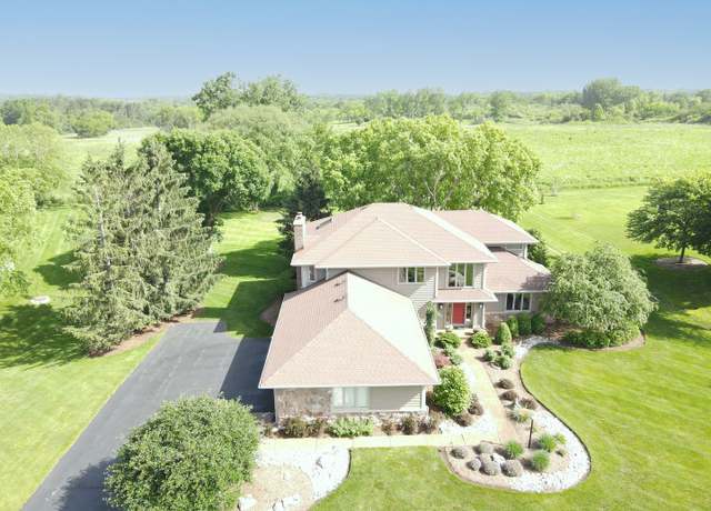 Property at 1224 Barclay Cir, Inverness, IL 60010, 5 beds, 3 baths