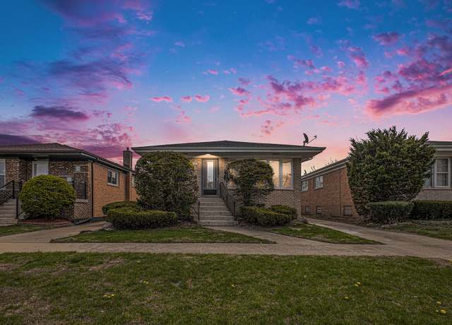 Property at 627 Paxton Ave, Calumet City, IL 60409, 3 beds, 1.5 baths
