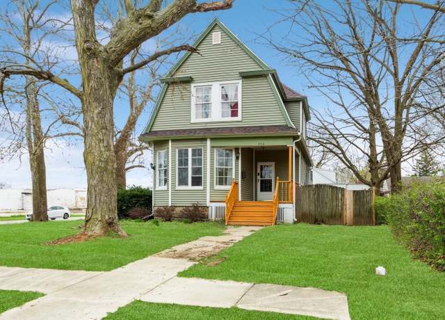 Property at 200 Avenue E, Rochelle, IL 61068, 3 beds, 2 baths