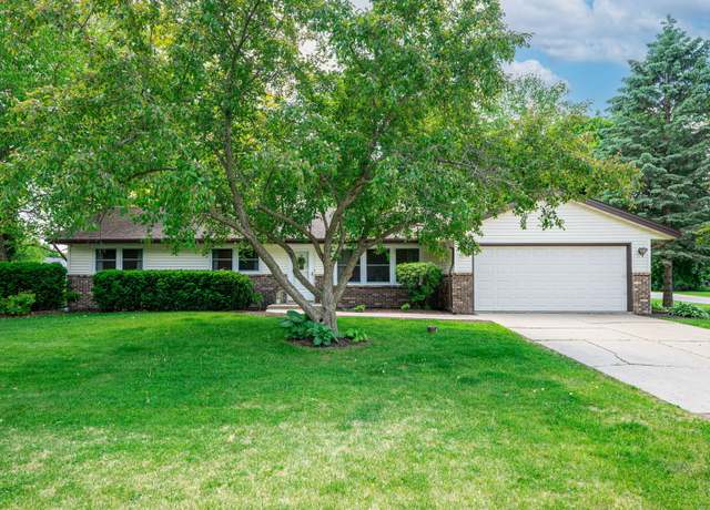 Property at 6507 Barkridge Rd, Roscoe, IL 61073, 3 beds, 2 baths