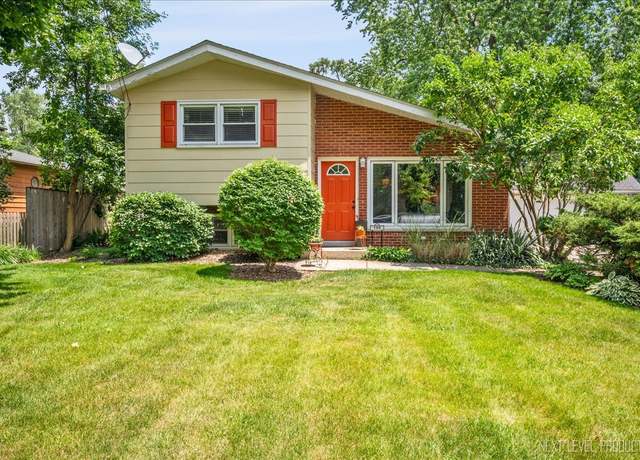 Property at 109 S Western Ave, Bartlett, IL 60103, 3 beds, 2 baths