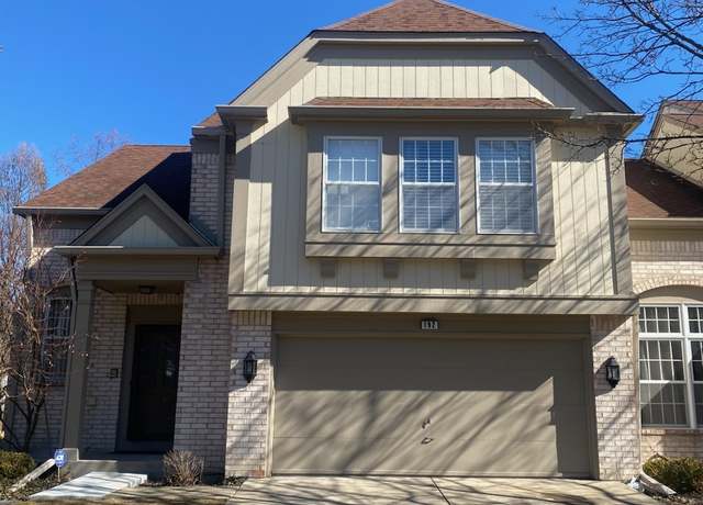 Property at 192 W Fox Hill Dr, Buffalo Grove, IL 60089, 3 beds, 2.5 baths