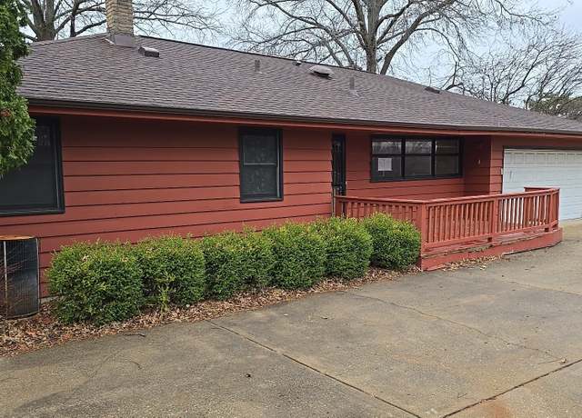 Property at 5289 Harlem Rd, Loves Park, IL 61111, 3 beds, 3 baths