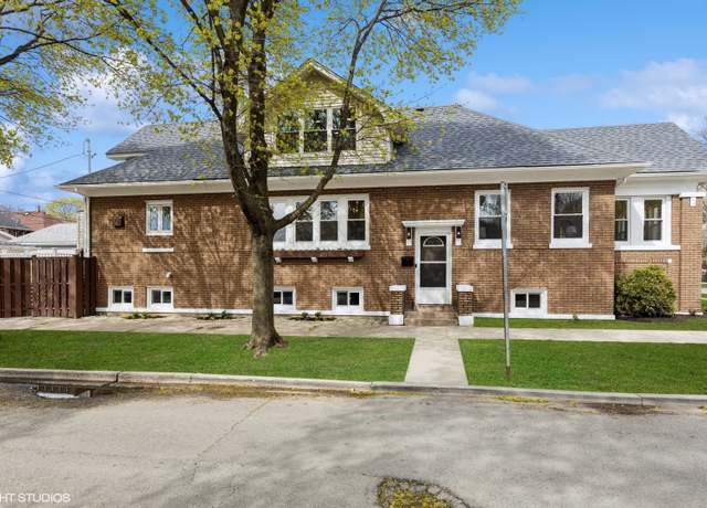 Property at 5301 W Berteau Ave, Chicago, IL 60641, 6 beds, 3.5 baths