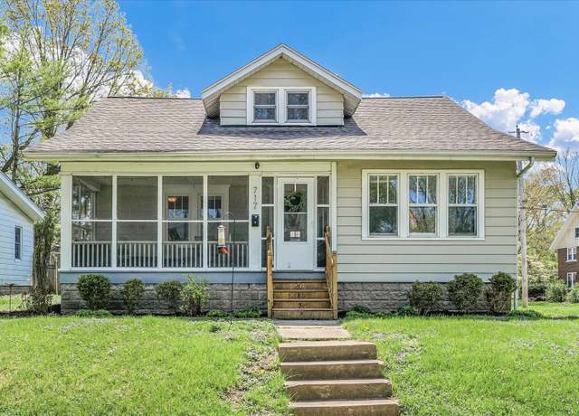 Property at 717 Arlington Ct, Champaign, IL 61820, 3 beds, 2.5 baths
