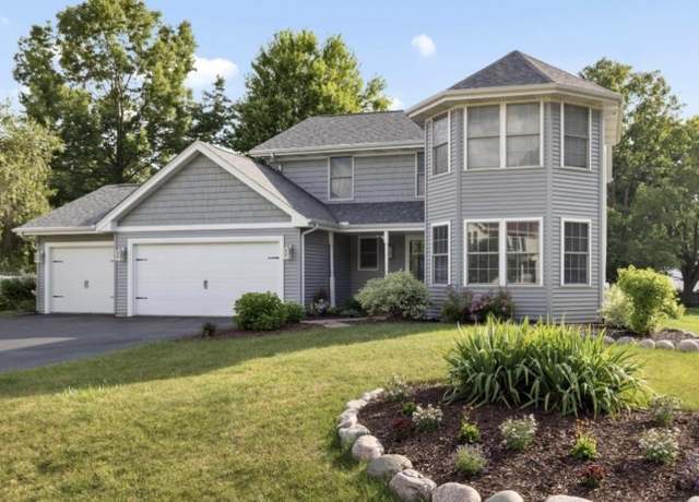 Property at 8572 Delta Dr, Machesney Park, IL 61115, 3 beds, 2.5 baths