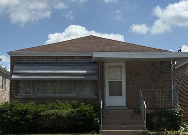 Property at 14221 S Emerald Ave, Riverdale, IL 60827, 3 beds, 1.5 baths