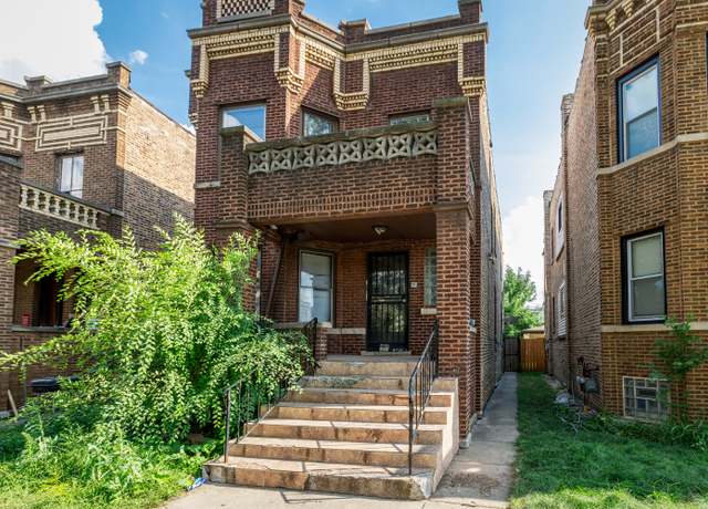 Property at 4933 W Iowa St, Chicago, IL 60651, 5 beds, 3 baths