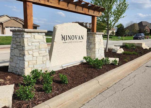 Property at 214 Slalom Ct, Minooka, IL 60447
