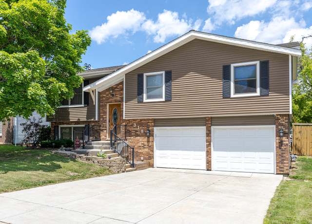 Property at 318 Hillcrest Ave, Hampshire, IL 60140, 3 beds, 1.5 baths