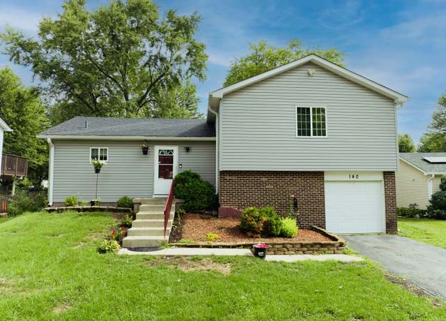 Property at 140 Thackeray Dr, Bolingbrook, IL 60440, 4 beds, 2 baths