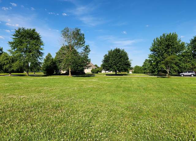 Property at 26129 S Cambridge Dr, Crete, IL 60417