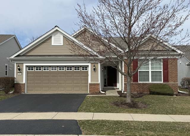 Property at 639 Flag Dr, Shorewood, IL 60404, 3 beds, 2 baths