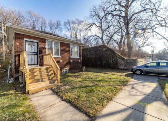 Property at 7925 S Lowe Ave, Chicago, IL 60620, 3 beds, 1.5 baths