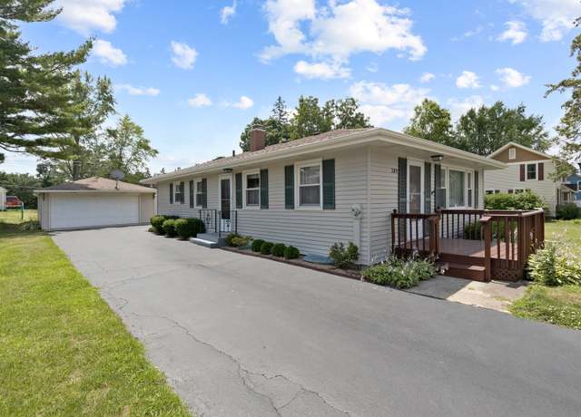 Property at 389 Washington Ave, Hampshire, IL 60140, 3 beds, 1.5 baths