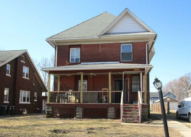 Property at 105 6th Ave, Sterling, IL 61081, 4 beds, 2.5 baths