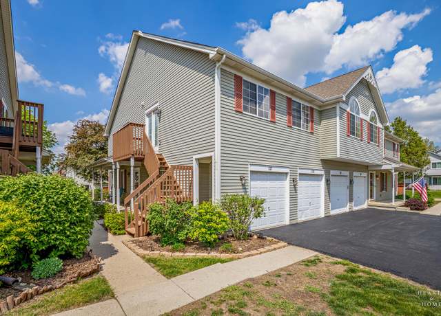 Property at 127 Village Creek Dr #0, Lake In The Hills, IL 60156, 2 beds, 1 bath
