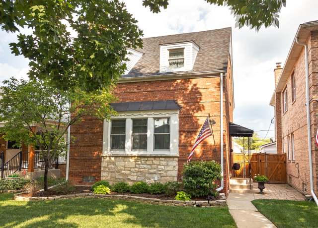 Property at 6023 N Kedvale Ave, Chicago, IL 60646, 2 beds, 2 baths