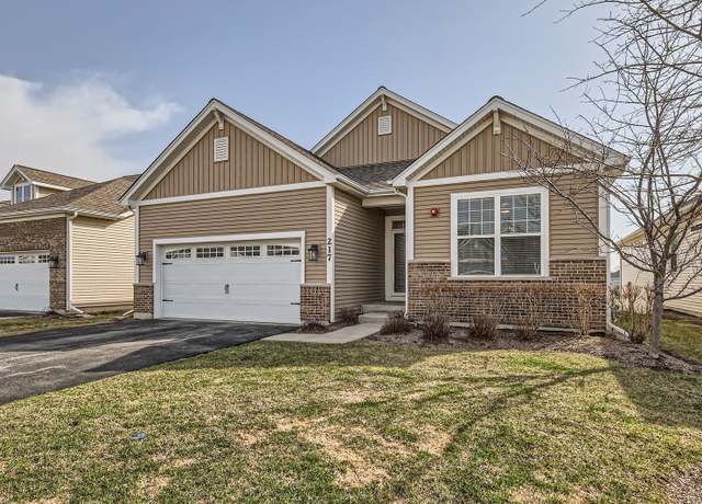 Property at 217 Sunset Ln, Addison, IL 60101, 3 beds, 2 baths